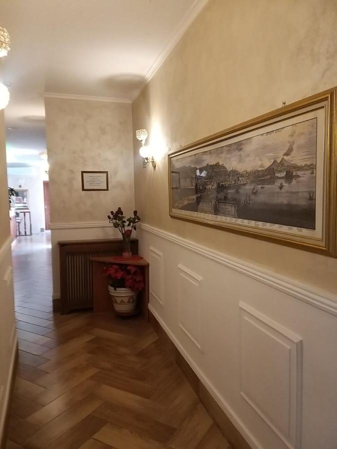 נאפולי Hotel Kursaal מראה חיצוני תמונה