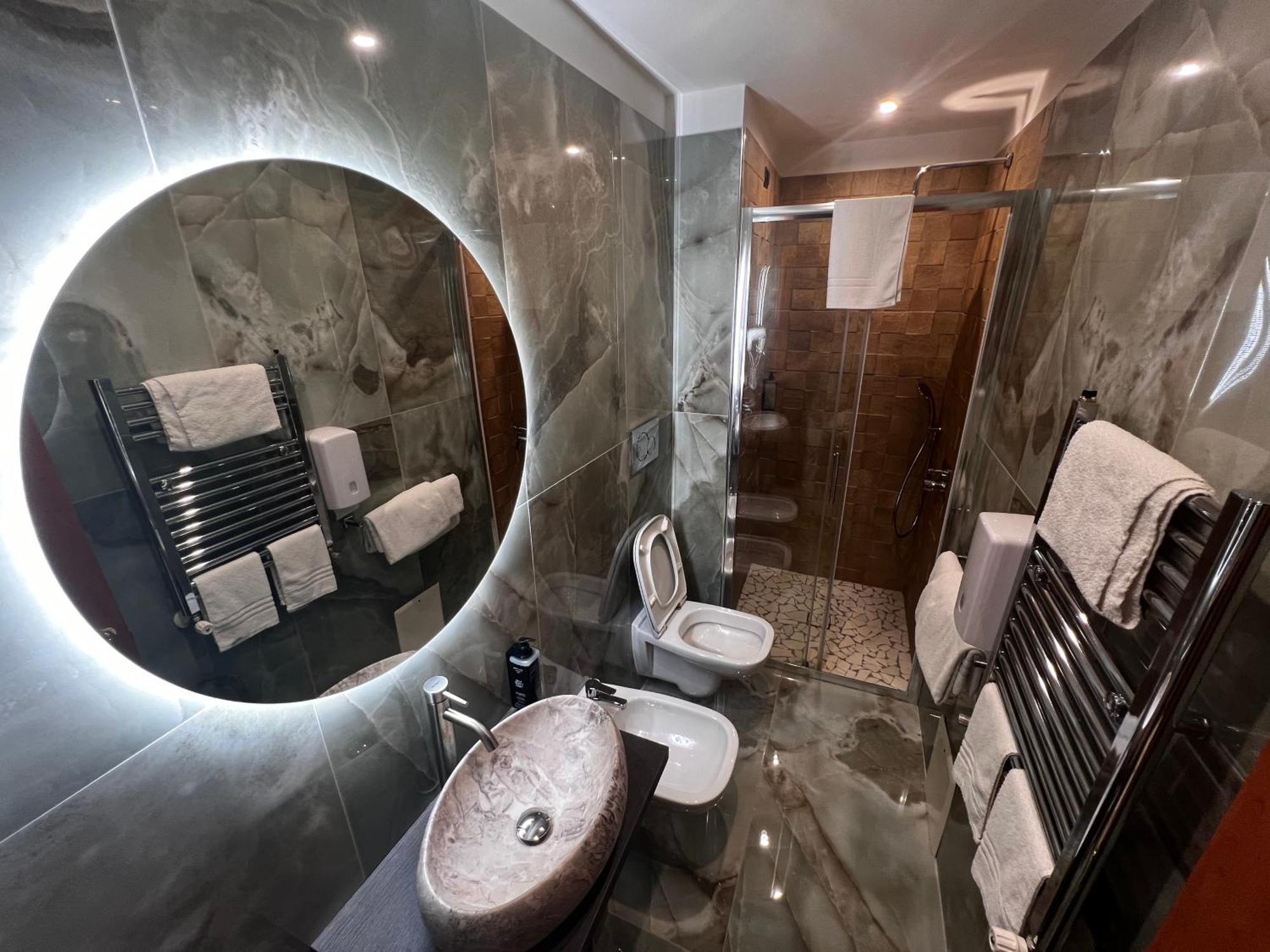נאפולי Hotel Kursaal מראה חיצוני תמונה
