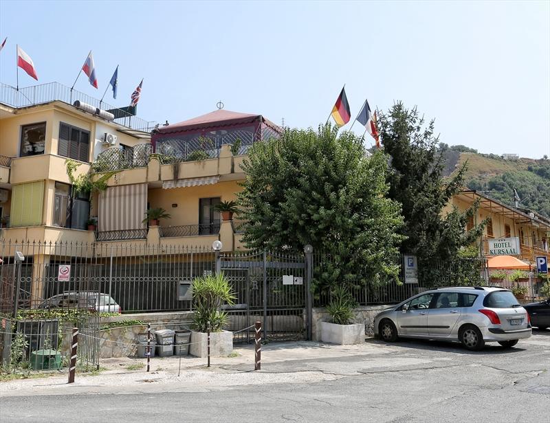 נאפולי Hotel Kursaal מראה חיצוני תמונה